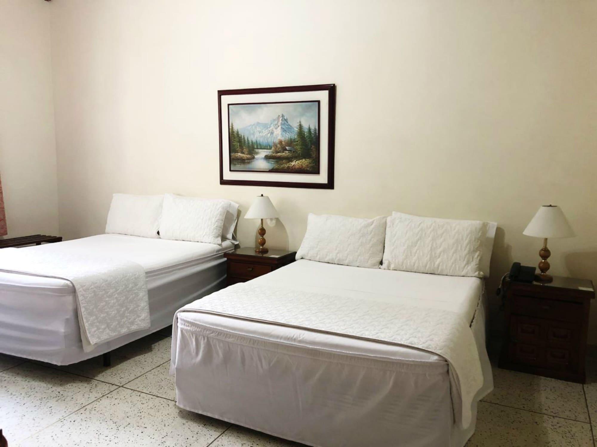 Hotel Stein Colonial Кали Екстериор снимка