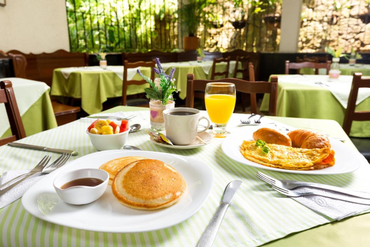 Hotel Stein Colonial Кали Екстериор снимка