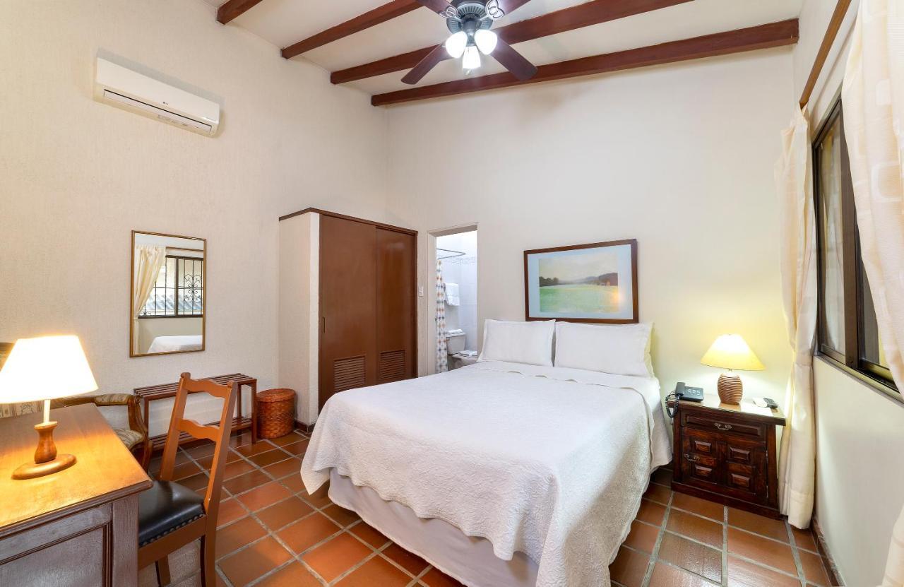 Hotel Stein Colonial Кали Екстериор снимка